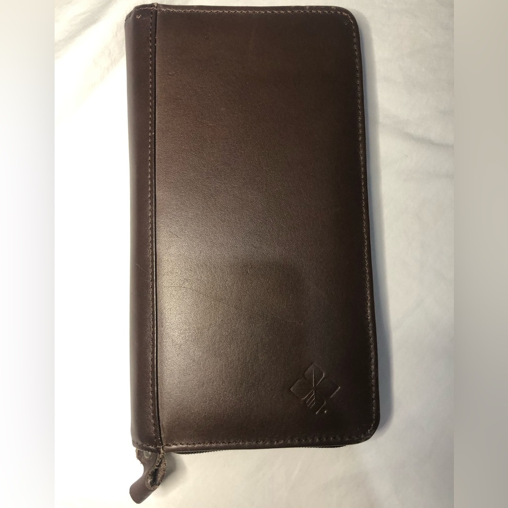 Leeds Patricia Nash Business Accessories Brown Leather Zip Around Organizer